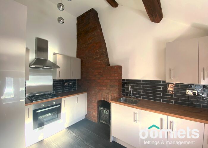 2 Bedroom Flat To Rent In Orford Lane, Warrington, Cheshire, WA2