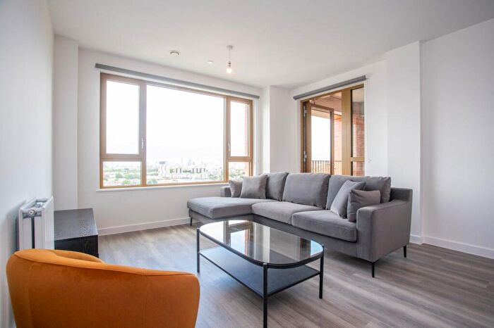 1 Bedroom Apartment To Rent In Vista Heights, Bermondsey Heights, London, SE15