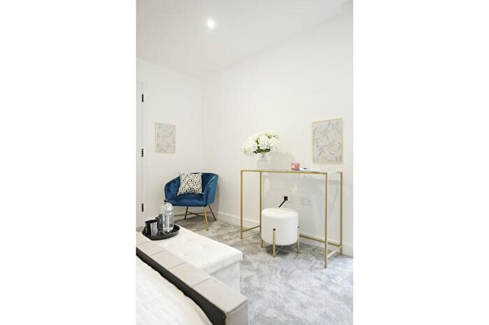 2 Bedroom Apartment To Rent In Canterbury, CT1