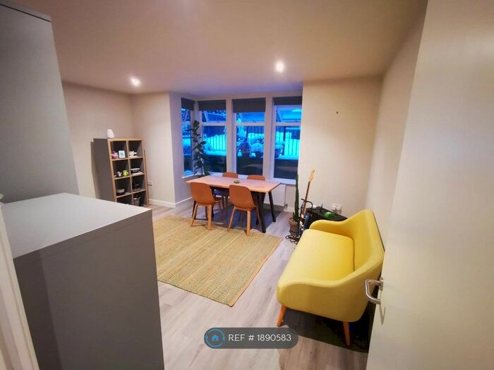 2 Bedroom Flat To Rent In Williamson Road, Sheffield, S11