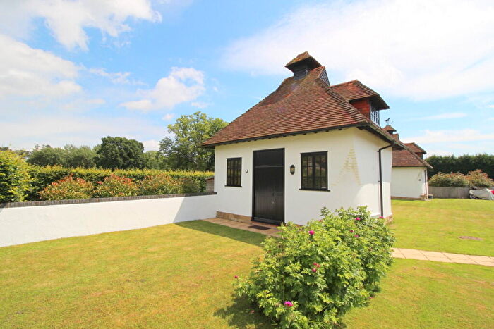 1 Bedroom Detached House To Rent In The Old Sussex Stud, RH13