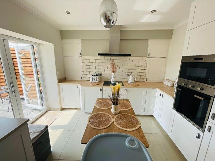 3 Bedroom Terraced House For Sale In Bryn Heulog Terrace, Brynithel, Abertillery, NP13