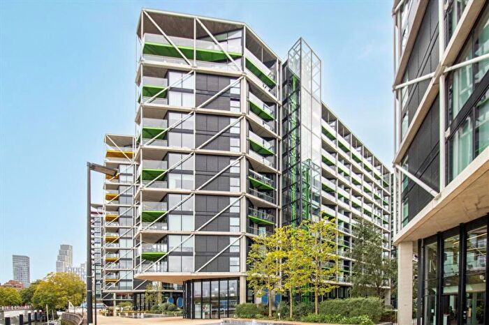 2 Bedroom Flat For Sale In Riverlight Quay, Nine Elms, SW11
