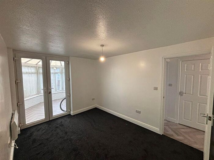 5 Bedroom Terraced House To Rent In Inkerman Street, Wolverhampton, WV10
