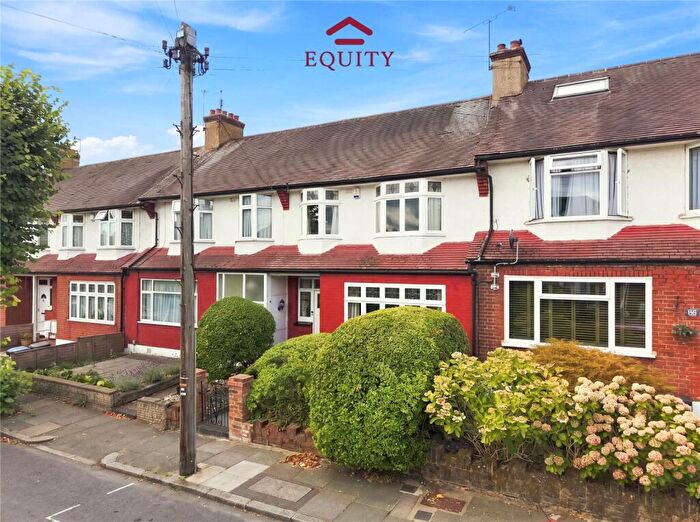 3 Bedroom Terraced House For Sale In First Avenue, Enfield, EN1