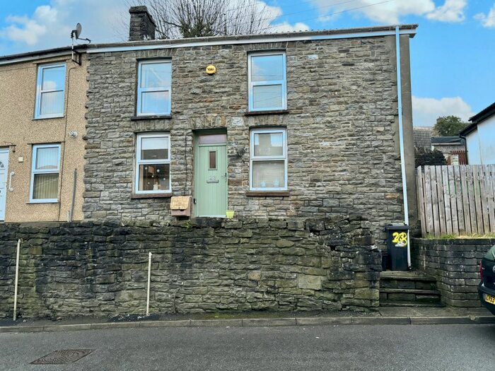 2 Bedroom End Of Terrace House To Rent In Cardiff Road, Troedyrhiw, Merthyr Tydfil, CF48