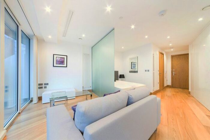 Studio To Rent In Arena Tower, Crossharbour Plaza, Canary Wharf, London, E14
