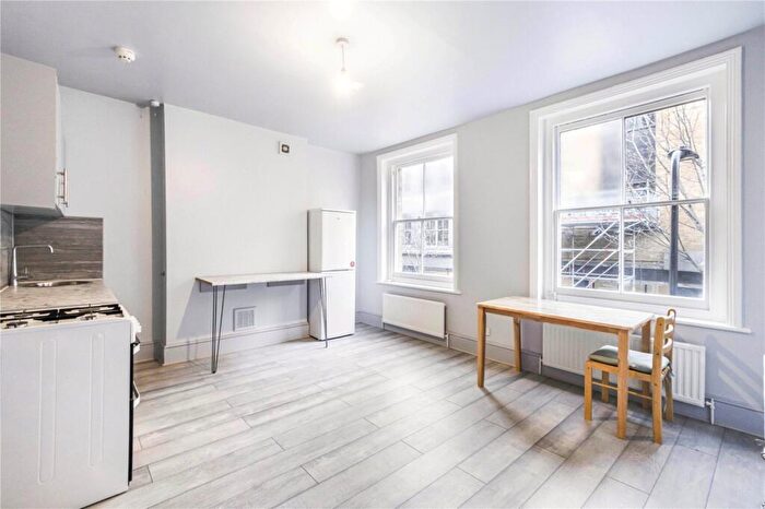 1 Bedroom Apartment To Rent In Scrutton Street, Shoreditch, London, EC2A