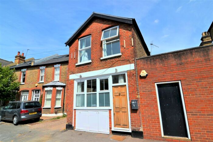 1 Bedroom End Of Terrace House To Rent In Laurel Avenue, Twickenham, Middlesex, TW1