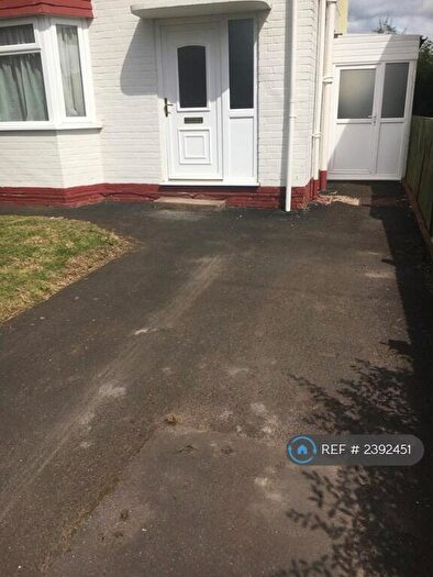3 Bedroom Semi-Detached House To Rent In Elm Grove, Bromsgrove, B61