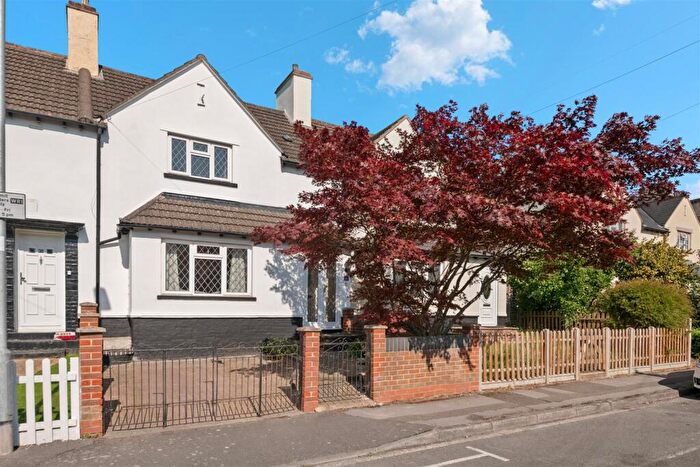 2 Bedroom Semi Detached House For Sale In Cordingley Road, Ruislip, HA4