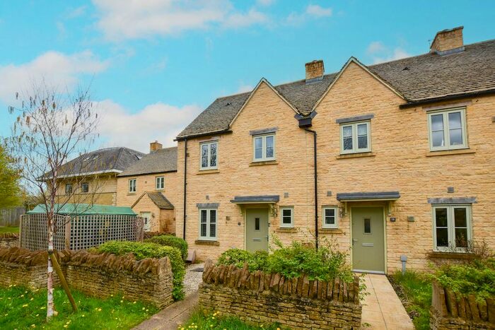 3 Bedroom End Of Terrace House To Rent In London Road, Tetbury, GL8