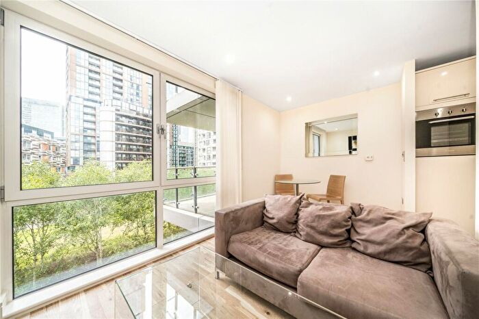 Apartment To Rent In Indescon Square, Canary Wharf, London, E14