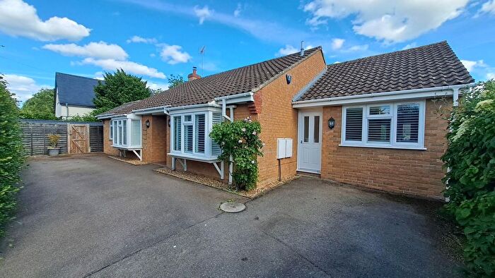 3 Bedroom Detached Bungalow For Sale In Church Close, Whittlesford, Cambridge, CB22
