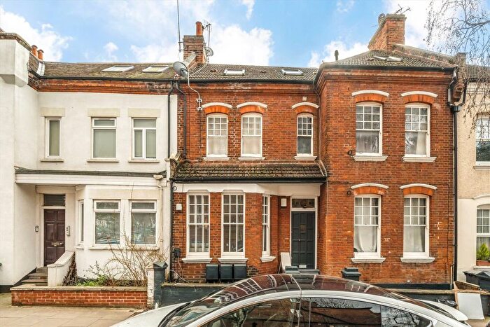 2 Bedroom Flat To Rent In Sumatra Road, West Hampstead, NW6