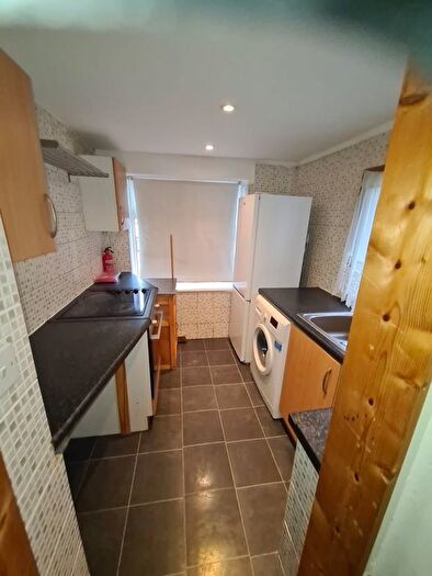 1 Bedroom Flat To Rent In Holgate Road, Dagenham, RM10