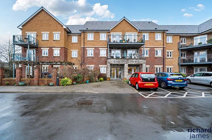 2 Bedroom Flat For Sale In Moormead Road, Wroughton, Swindon, SN4