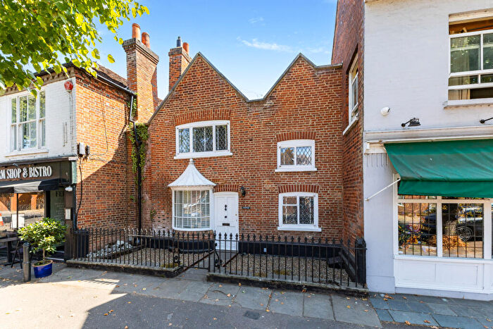 3 Bedroom Character Property For Sale In Cranford Cottage, High Street, Ripley, Surrey, GU23