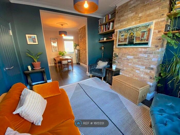 3 Bedroom Terraced House To Rent In St James' Rd, London, E15