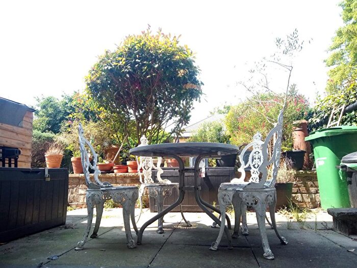 1 Bedroom Maisonette To Rent In Hencroft Street South, Slough, SL1