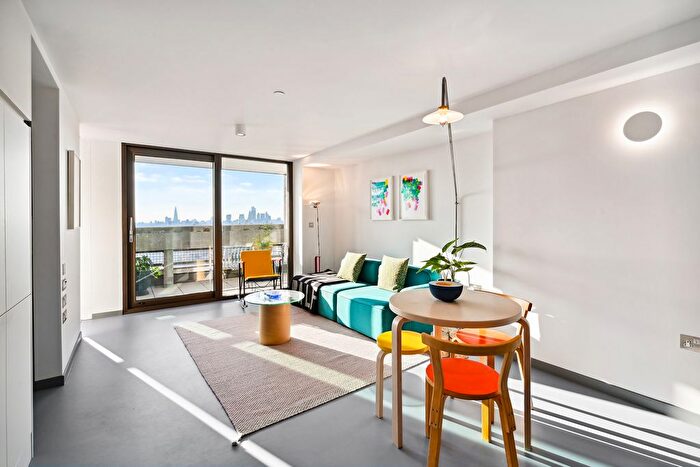 1 Bedroom Flat To Rent In Balfron Tower, St Leonards Road, London, E14