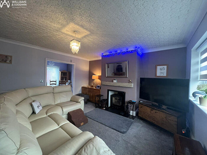 3 Bedroom Detached Bungalow For Sale In Carmel, Llannerch-Y-Medd, LL71