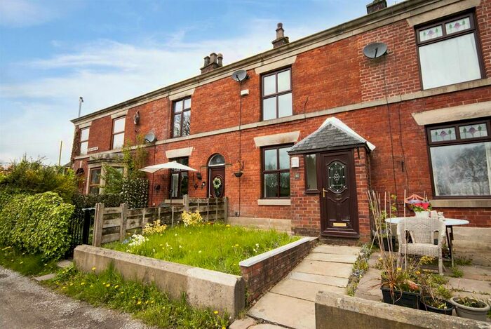 2 Bedroom House To Rent In Pleasant Street, Walshaw, Bury, BL8