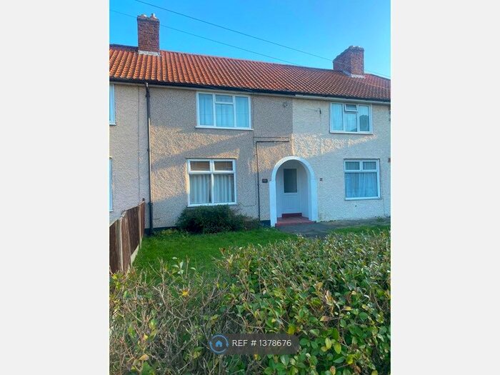 2 Bedroom Terraced House To Rent In Bentry Road, Dagenham, RM8