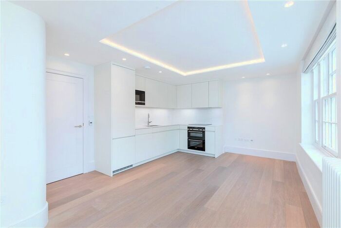1 Bedroom Flat To Rent In Upper Berkeley Street, Marylebone, London, W1H