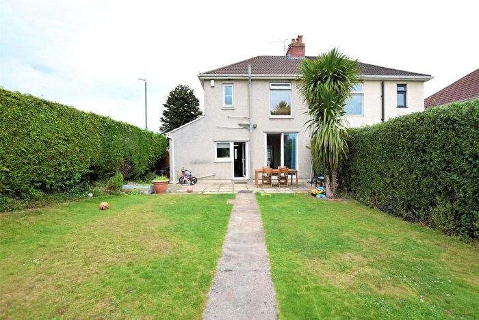 3 Bedroom Semi-Detached House To Rent In Park Road, Bristol, BS16