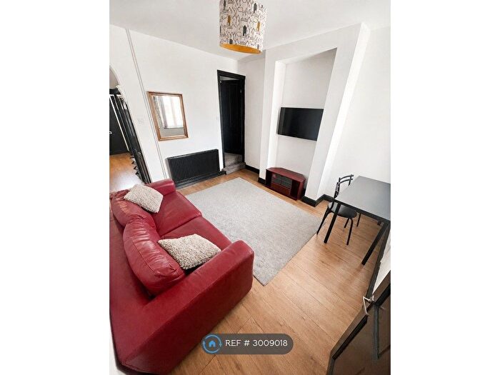 3 Bedroom Terraced House To Rent In Boughey Road, Stoke-On-Trent, ST4
