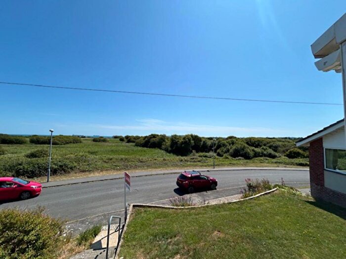 2 Bedroom Detached Bungalow For Sale In Oakbury Drive, Weymouth, DT3