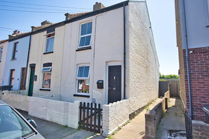 2 Bedroom End Of Terrace House For Sale In Northwall Road, Deal, Kent, CT14