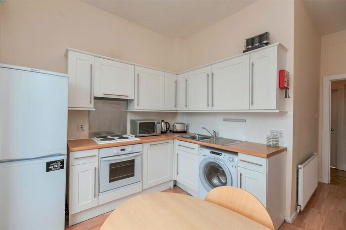 3 Bedroom Flat To Rent In () Lothian Road, Edinburgh, EH3
