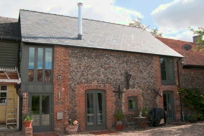 2 Bedroom Barn Conversion To Rent In High Street, Cambridge, CB21