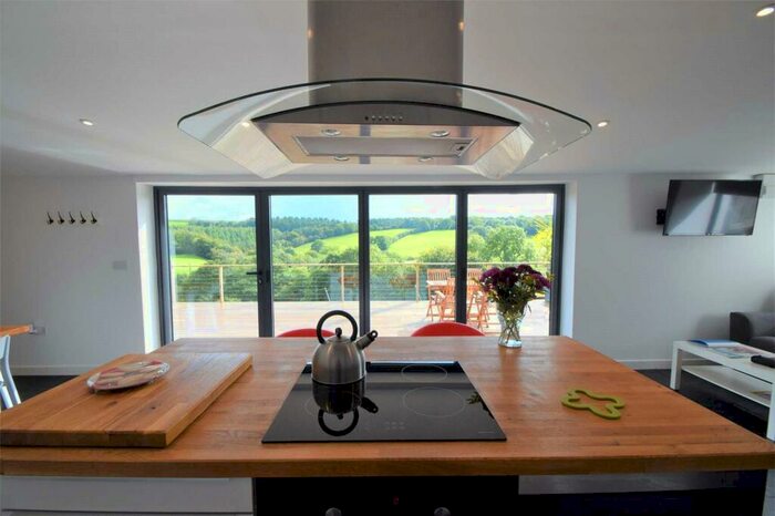 2 Bedroom Bungalow To Rent In Stoodleigh, Tiverton, EX16