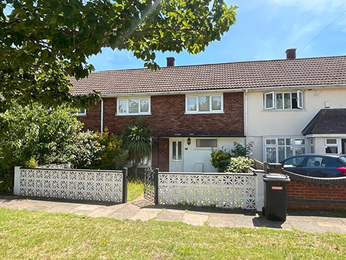 3 Bedroom Terraced House For Sale In Deere Avenue, South Hornchurch, Essex, RM13