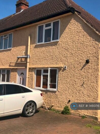 3 Bedroom Semi-Detached House To Rent In The Avenue, Ramsey, PE26