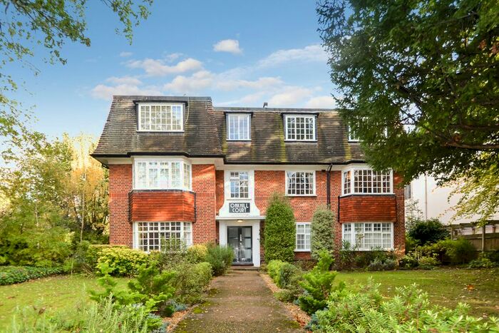 2 Bedroom Flat To Rent In Oak Hill Road, Surbiton, KT6