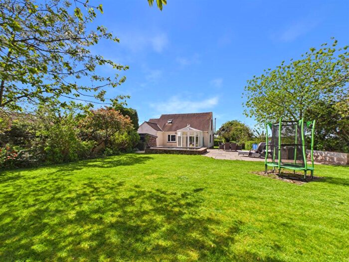 4 Bedroom Detached House For Sale In Nibley Lane, Yate, Bristol, BS37