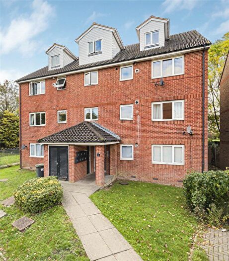 2 Bedroom Flat For Sale In Hospital Way, London, SE13