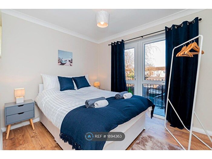 2 Bedroom Flat To Rent In White House Court, Norwich, NR3