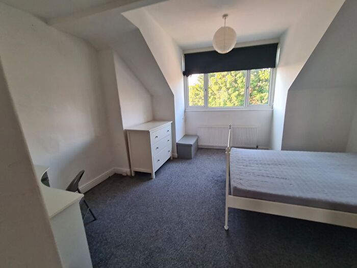 6 Bedroom Semi Detached House To Rent In Brudenell Road, Leeds, LS6