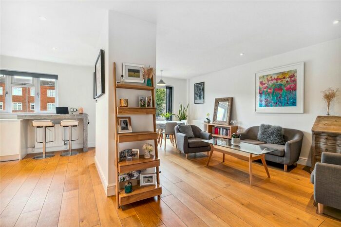 2 Bedroom Maisonette To Rent In Stanmore Gardens, Richmond, Surrey, TW9