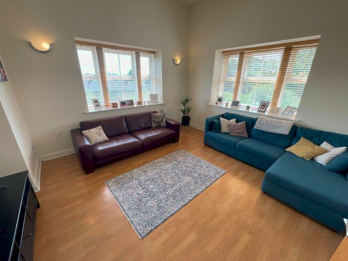 2 Bedroom Flat To Rent In Broadacre Place, Alderley Edge, SK9