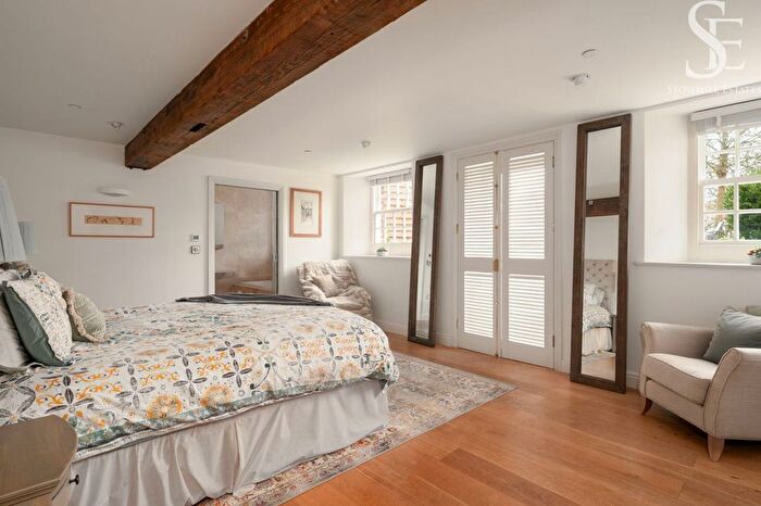 3 Bedroom Flat For Sale In Dandridges Mill, East Hanney, OX12