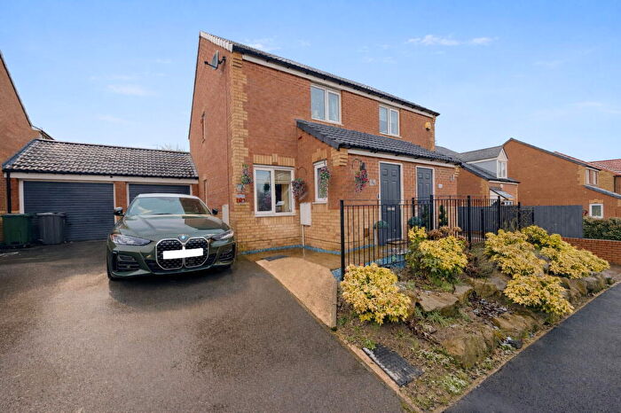 2 Bedroom Semi Detached House For Sale In Blackthorne Close, Bradford, BD2