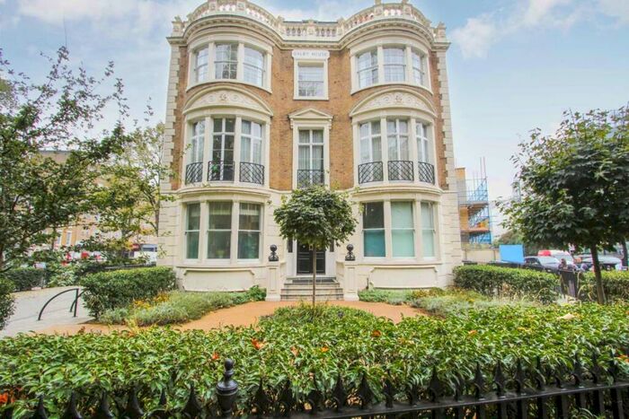 Flat To Rent In City Road, Clerkenwell, EC1V