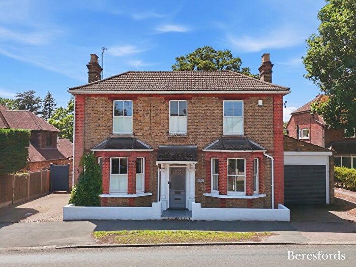 6 Bedroom Detached House For Sale In Ongar Road, Pilgrims Hatch, CM15