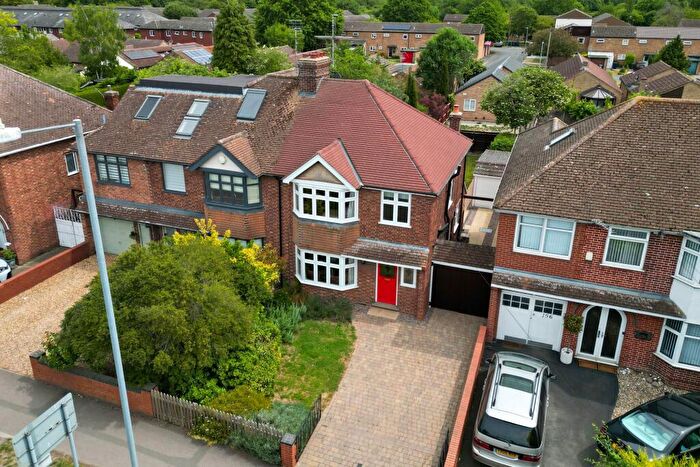 3 Bedroom Semi Detached House For Sale In Perne Road, Cambridge, CB1